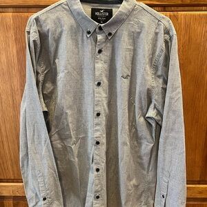 Hollister Men's Gray Shirt